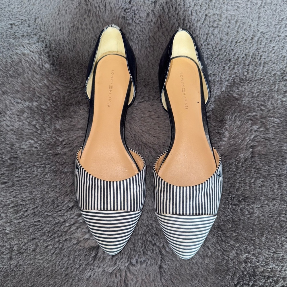 Tommy Hilfiger Navy & White Steiped D’Orsay Flats – Women’s Size 7.5